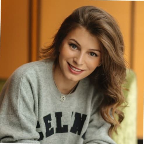 Yana Abramova